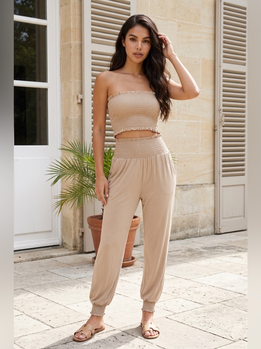 NWT Zenana Women’s  2 Piece Smocked Tube Top & Joggers Set Color Mocha - Size XS